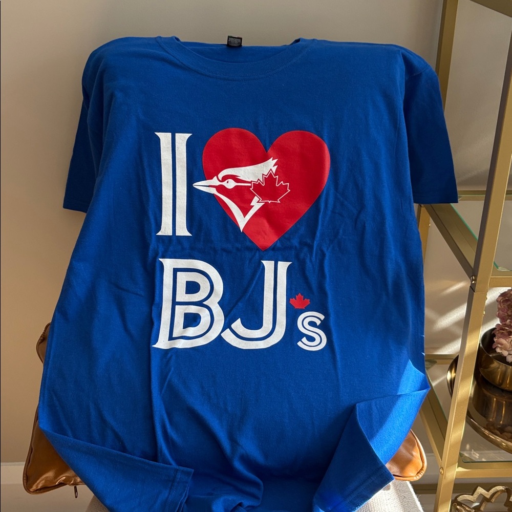BLUE JAYS FAN T-SHIRT - Picture 2 of 3